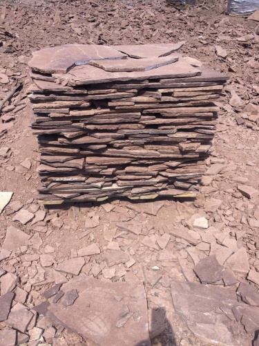 Плитняк лемезит бордовый для цоколя 1,5-2 см купить в Петропавловске-Камчатском