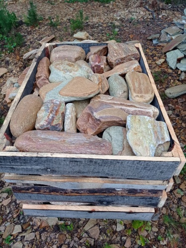 Златолит жёлтый, жёлто-зелёный глыбки и валуны для ланшафтного дизайна купить в Петропавловске-Камчатском