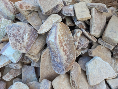 Златолит жёлтый, жёлто-зелёный глыбки и валуны для ланшафтного дизайна купить в Петропавловске-Камчатском