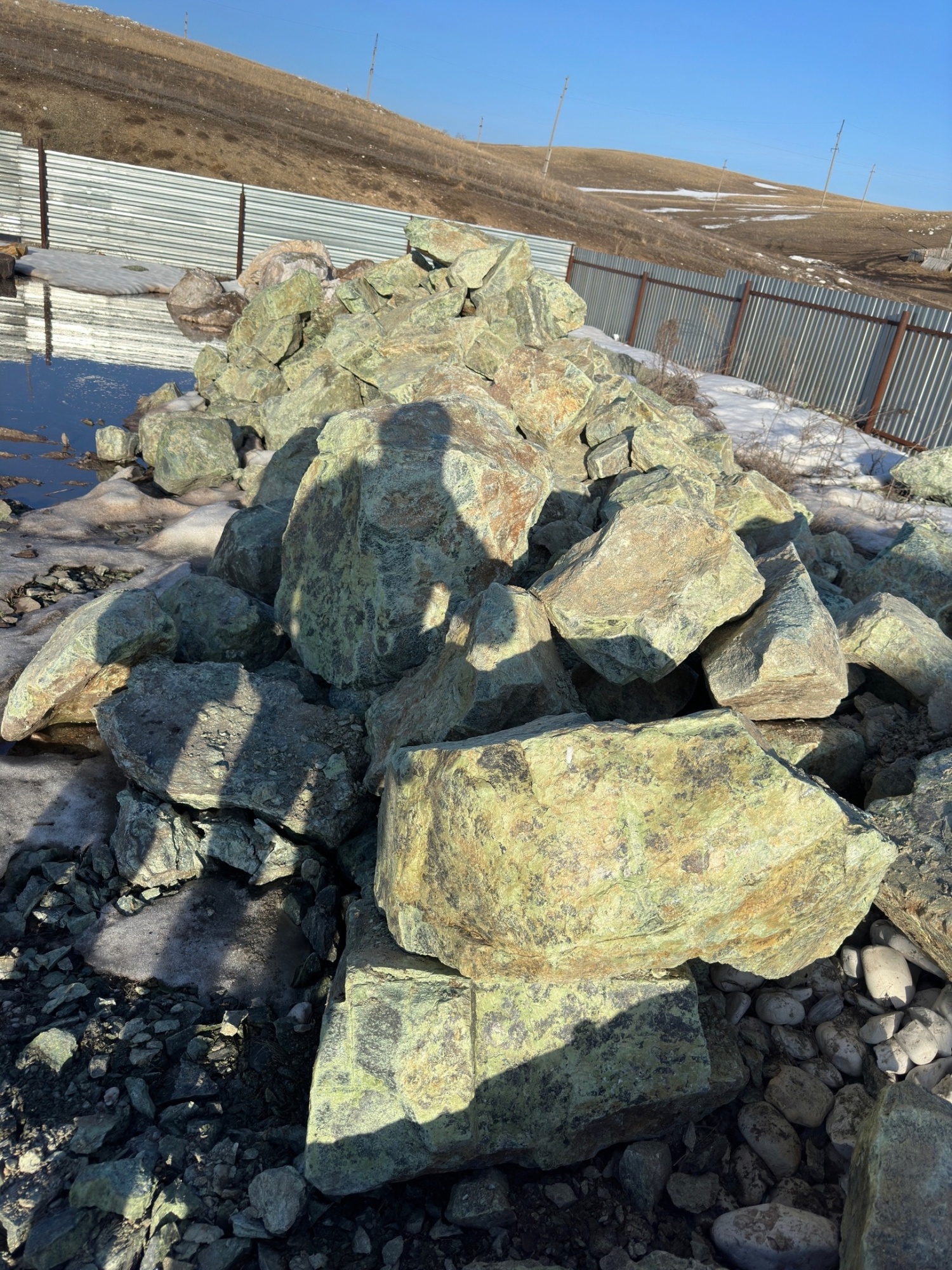 Камни для ландшафтного дизайна зелёные 10-60 килограмм купить в Петропавловске-Камчатском