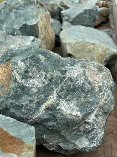 Камни для ландшафтного дизайна зелёные 10-60 килограмм купить в Петропавловске-Камчатском