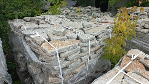 Гранитный плитняк галтованный для парковки купить в Петропавловске-Камчатском