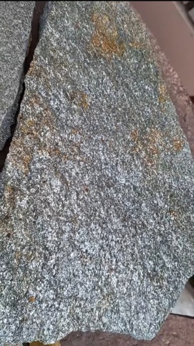 Плитняк златолит серебристый для цоколя, отмостки купить в Петропавловске-Камчатском