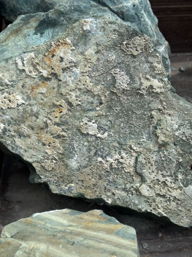 Ландшафтные глыбы зелёные 200-500 килограмм купить в Петропавловске-Камчатском